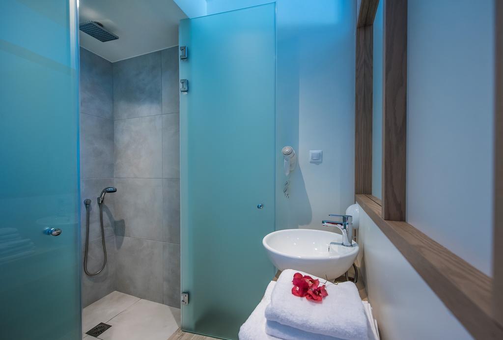 Enorme Armonia Beach (Adults Only) Gazi Buitenkant foto